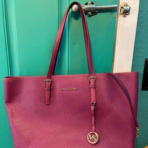 Michael Kors pink bag